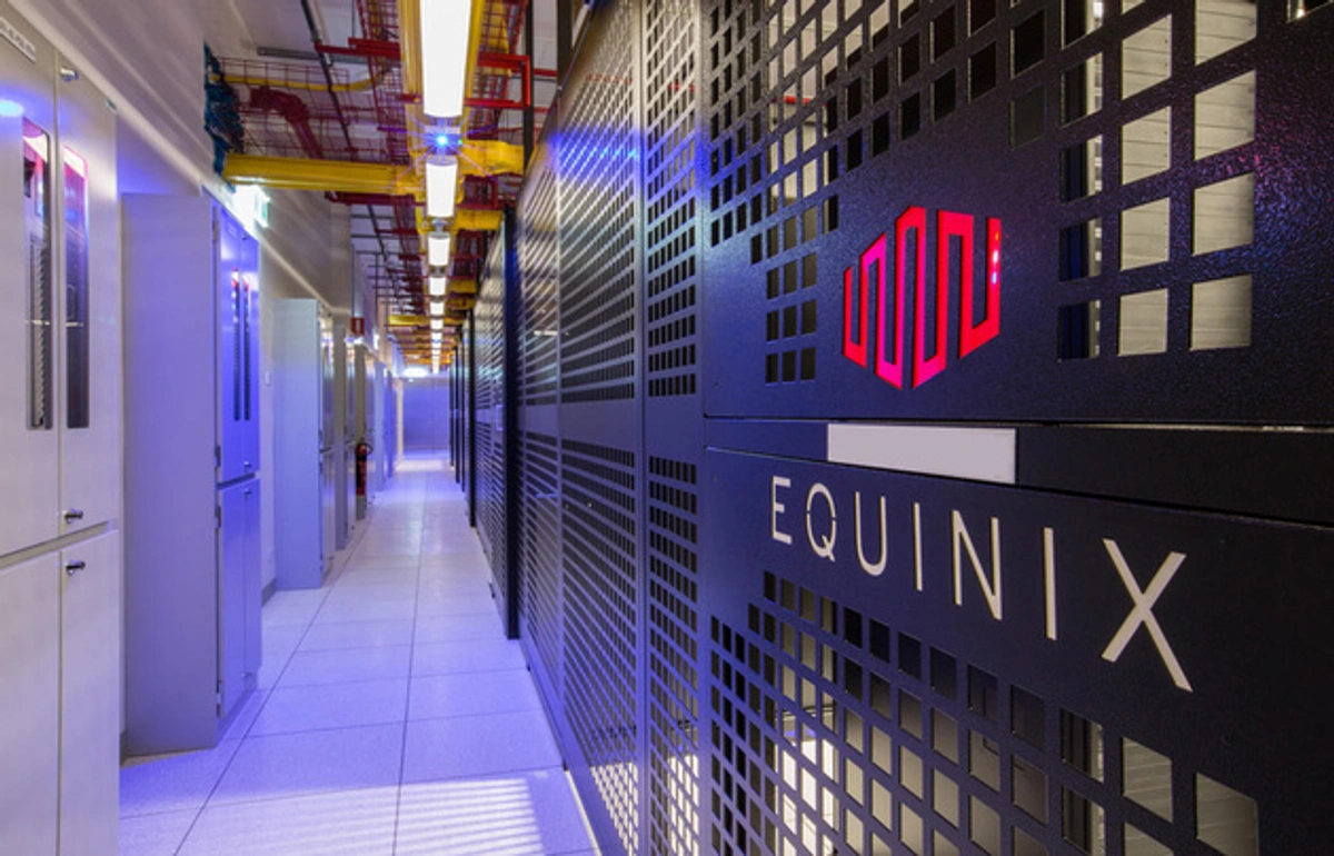 Equinix CH4 datacenter